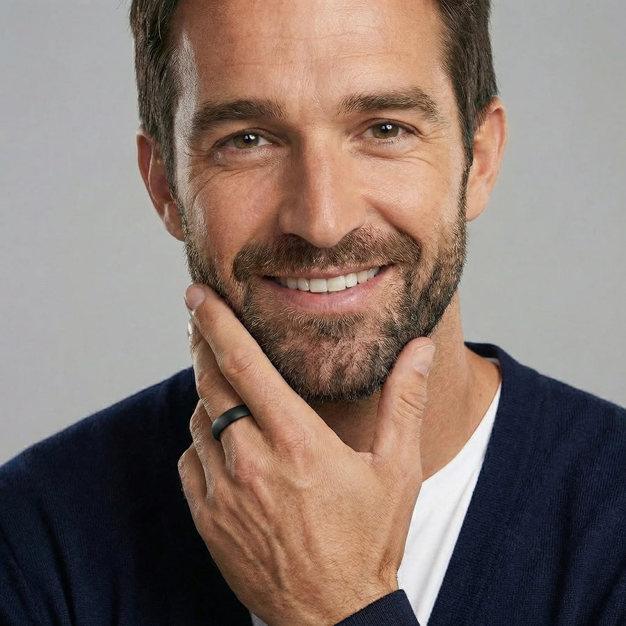 Anello in ceramica opaca "sabbiata" - Nero